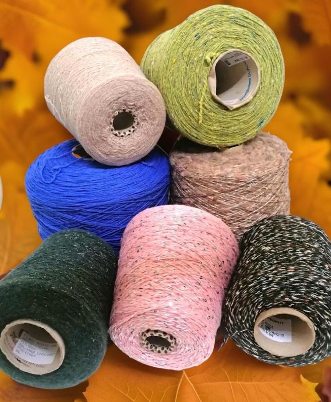 Новое поступление пряжи на бобинах!    Поступила пряже на бобинах известных итальянских фабрик.  В этой поставке кашемир от LORO PIANA  и  BIAGOLI MODESTO.  Разнообразная фасонная пряжа, букле, твид.  А так  же Lambswool от BIAGOLI MODESTO.      Спешите!  Новое поступление пряжи на бобинах!    Поступила пряже на бобинах известных итальянских фабрик.  В этой поставке кашемир от LORO PIANA  и  BIAGOLI MODESTO.  Разнообразная фасонная пряжа, букле, твид.  А так  же Lambswool от BIAGOLI MODESTO.      Спешите!