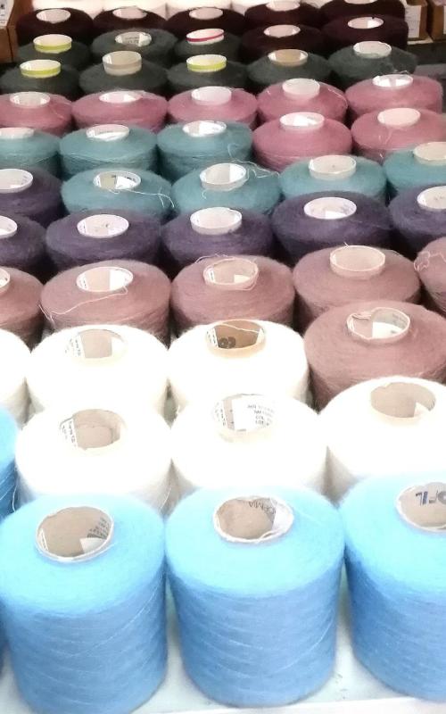 Поступление пряжи на бобинах Вивероне 9500 Поступление пряжи на бобинах Вивероне 9500